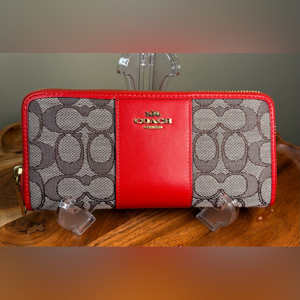 Coach Signature Jacquard Red Leather Slim Accordion Wallet C5731B Like New - Picture 13 of 13